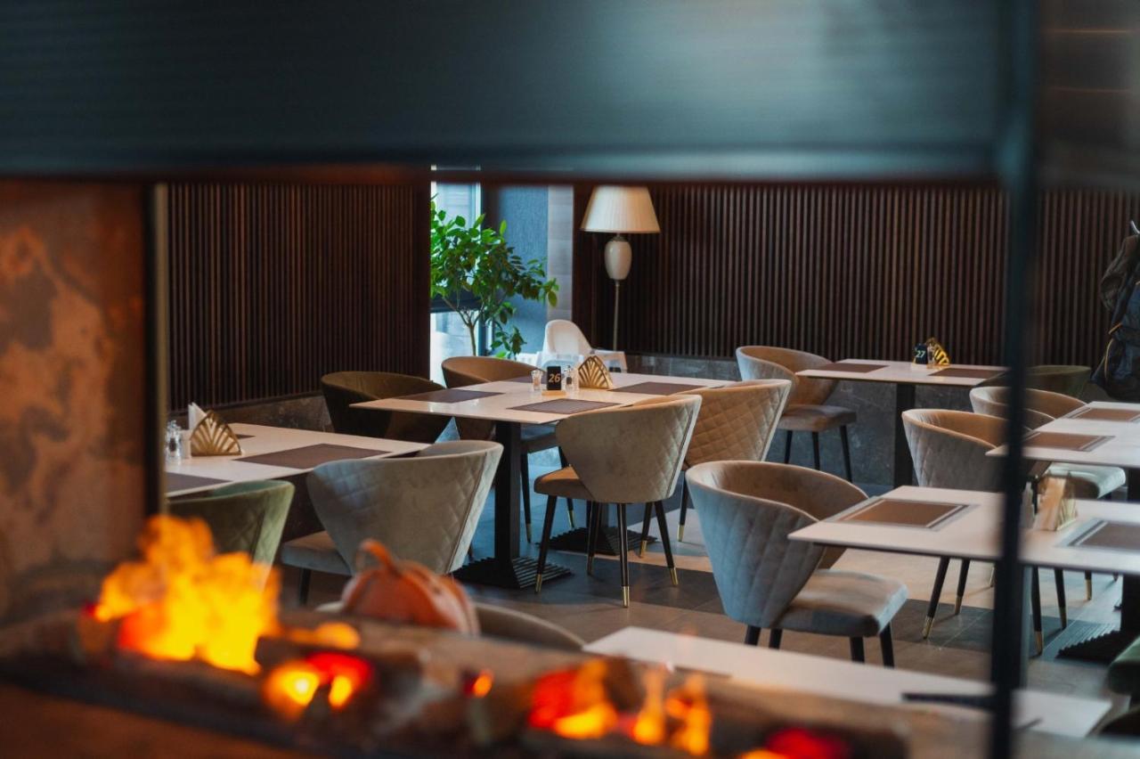Silver Mountain Resort & Spa Пояна Брашов Екстериор снимка
